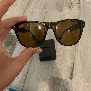 Rayban polarized foldable sunglasses